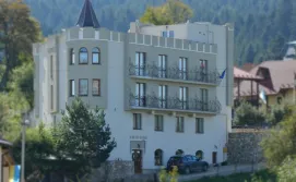 Готель Три Корони