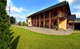 Приватна садиба Лілія