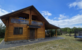 Котедж Wooden House
