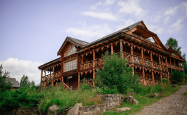 Готель Коруна