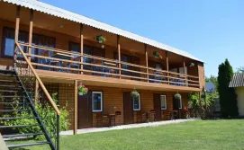 Гостинний двір Оксана