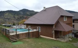 Приватна садиба У Оксани