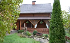 Сауна/баня на території садиба Затишок в Карпатах