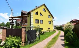 Приватна садиба Гостинне подвір'я