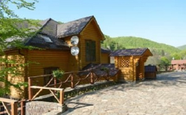 Частная усадьба «Срібне джерело» ("Серебряный источник")