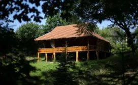 Коттедж "Хатинка Мольфара"