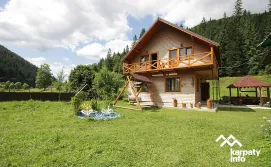 Приватна садиба у Мар'яни