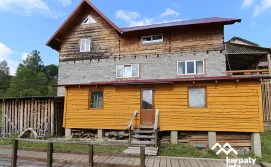 Приватна садиба Велич Карпат