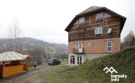 Приватна садиба Сяйво Карпат