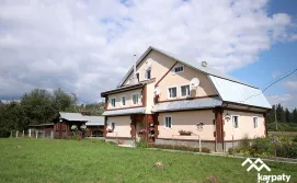 Приватна садиба Під горою