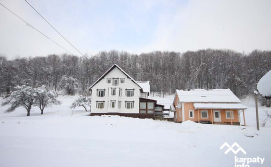 Приватна садиба Під лісом