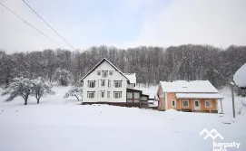 Приватна садиба Під лісом