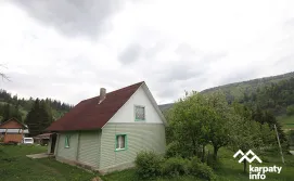 Приватна садиба У саду