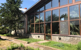 Дом Дом-оранжерея Рыбаковка