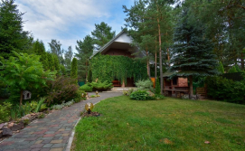 Гостьовий будинок Затишний двір