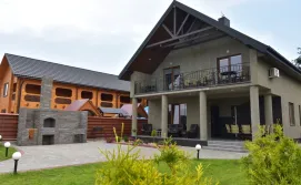 Котедж Під Грушею