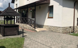 Гостинний двір Озерний рай