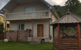 Гостьовий будинок будинок Кваси