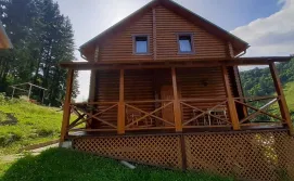 Котедж для 6 осіб (з банькою)