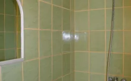 Душ у будинку з номерами стандарт