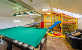 Готель 5 камінів