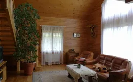 Котедж Зруб