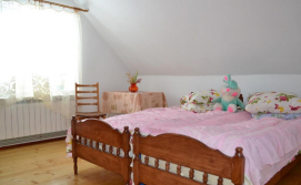 Приватна садиба Батьківська світлиця