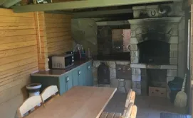 Приватна садиба Коло друзів