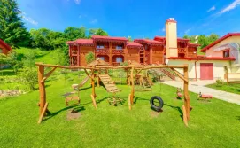 Готель Слов'янка