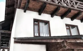 Приватна садиба Тіна
