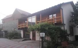 Приватний сектор у Романа