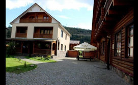 Готель Гостинний двір