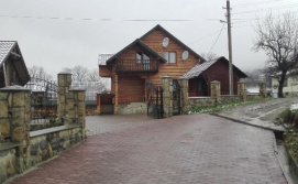 Котедж На беріжку