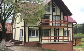 Котедж Шале на зарінку