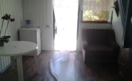 Домик на берегу моря