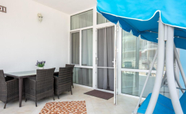 Апартаменти First Line