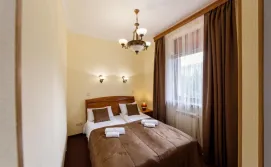 Готель Піги