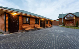 Гостинний двір Буркут