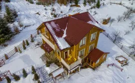 Приватна садиба Морозко