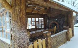 Приватна садиба Добрий Гуцул 2