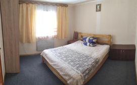 Приватна садиба Родинна оселя