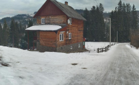 Приватна садиба Родинна оселя