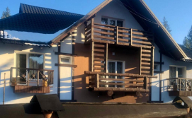 Готель River Hill