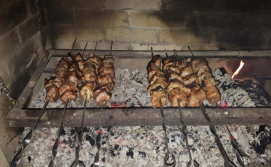 Готель River Hill