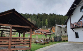 Приватна садиба Olko House