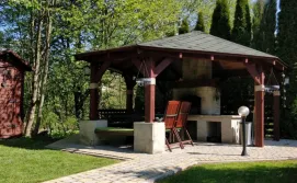 Приватна садиба Градний Узвіз