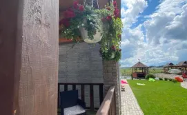 Приватна садиба Edelweiss House