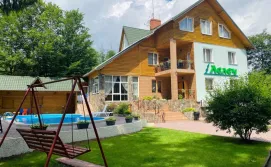 Гостьовий будинок Лелеч