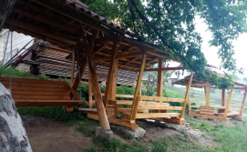 Приватна садиба Микуличин на долоні