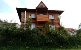 Приватна садиба Микуличин на долоні